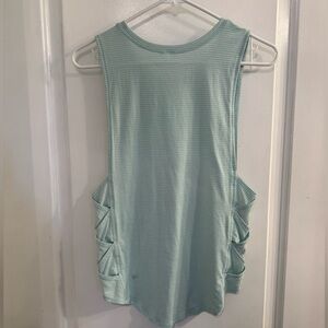 Lululemon Var-City Muscle Tank Heathered Sea Mist
